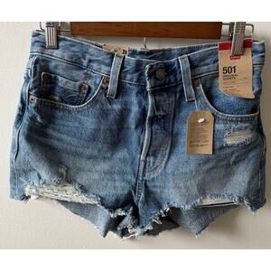 Levi's 501 original high-rise women's jean shorts size 27 NWT